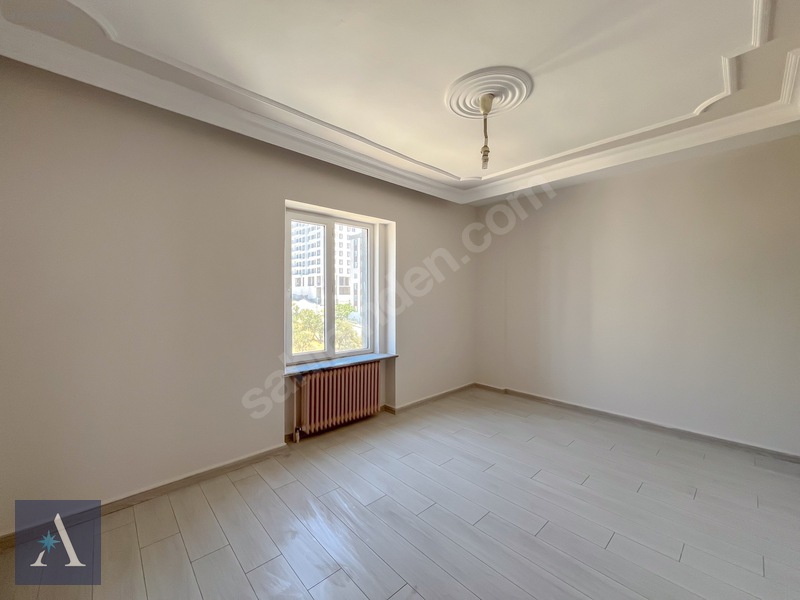 ALP ASİSTANLIK'TAN BULVAR ÜZERİNDE GENİŞ 3+1 KİRALIK DAİRE - 18. küçük görsel
